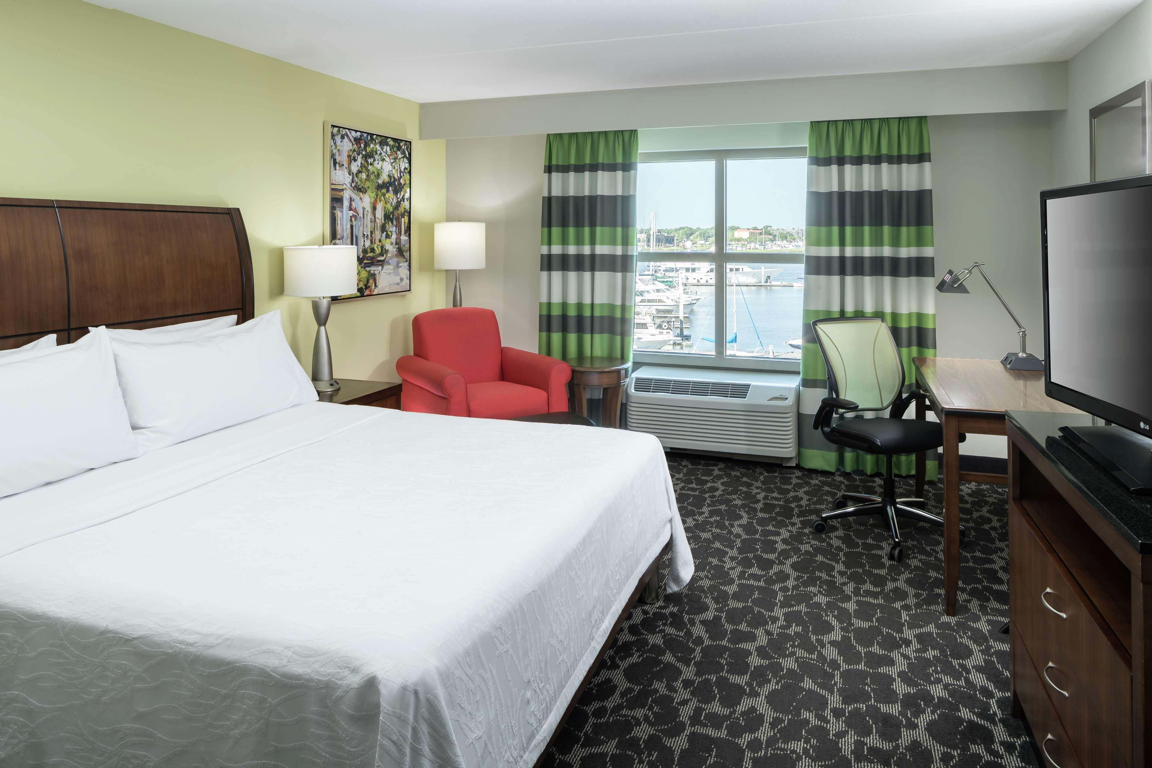 Hilton Garden Inn Charleston Waterfront/Downtown Екстер'єр фото