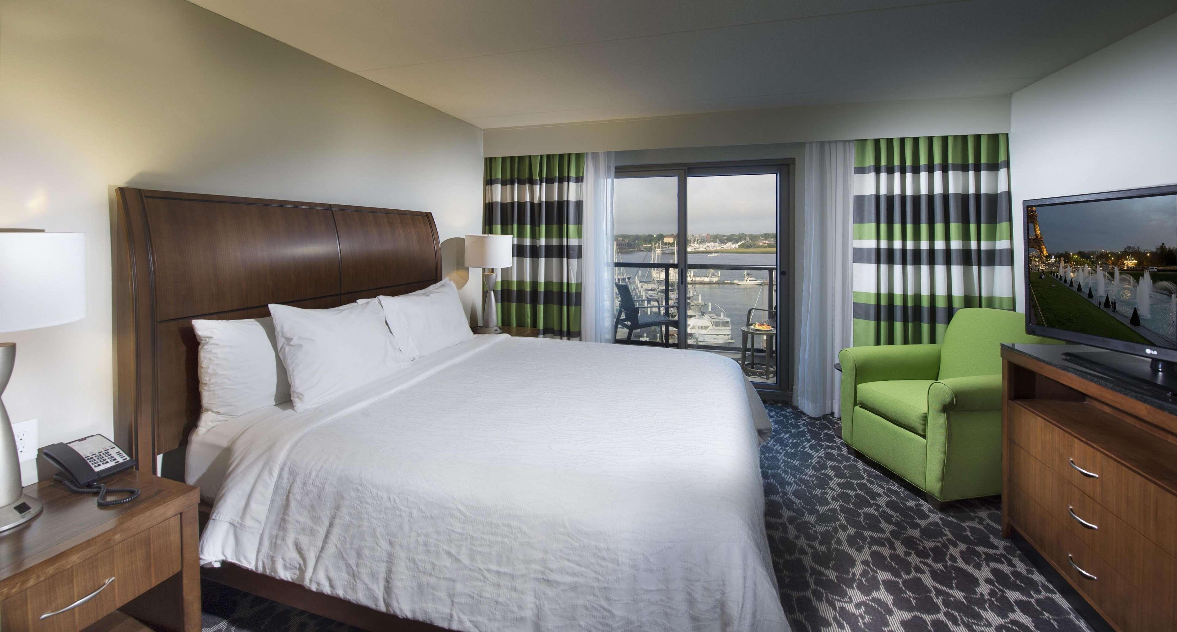 Hilton Garden Inn Charleston Waterfront/Downtown Екстер'єр фото