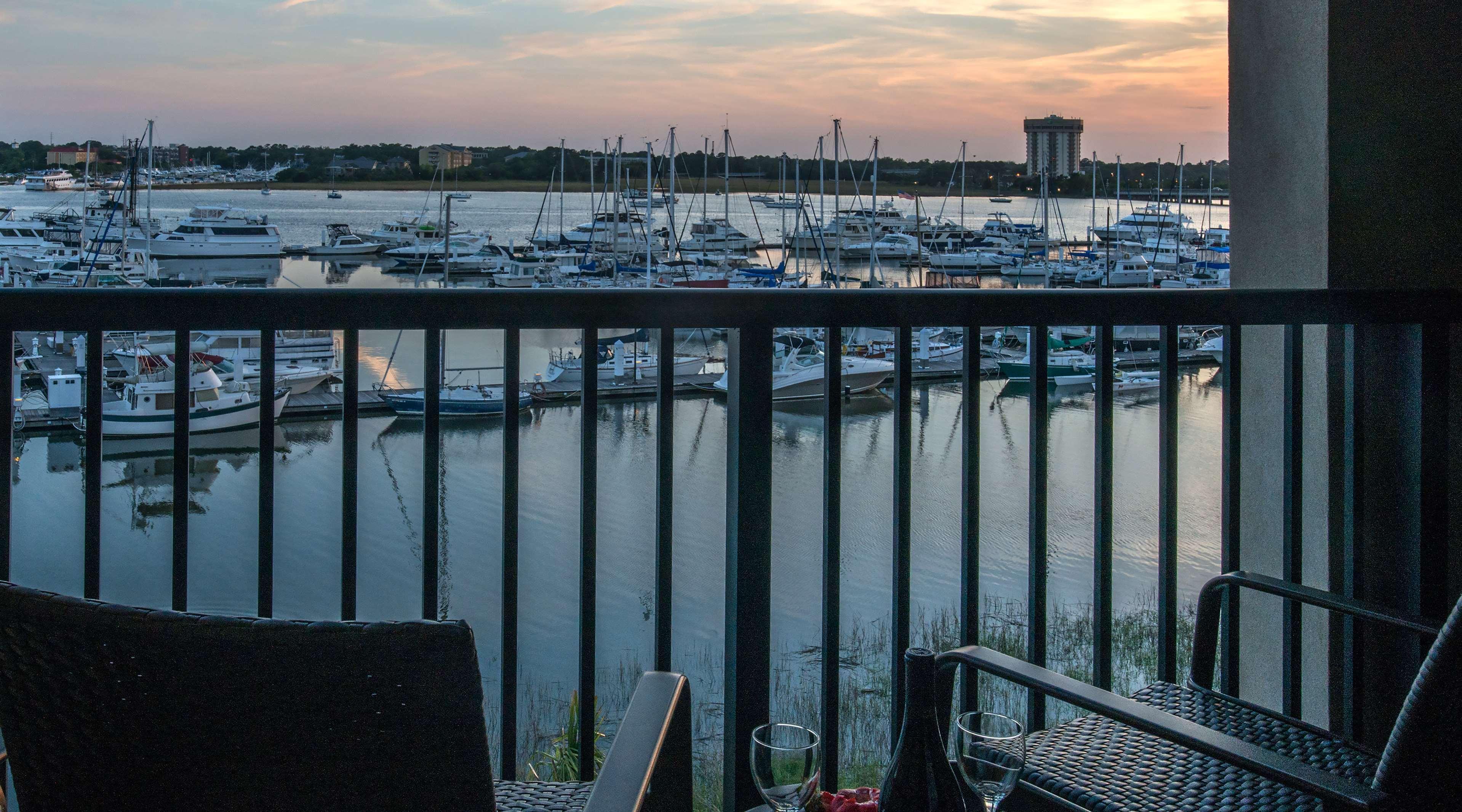 Hilton Garden Inn Charleston Waterfront/Downtown Екстер'єр фото