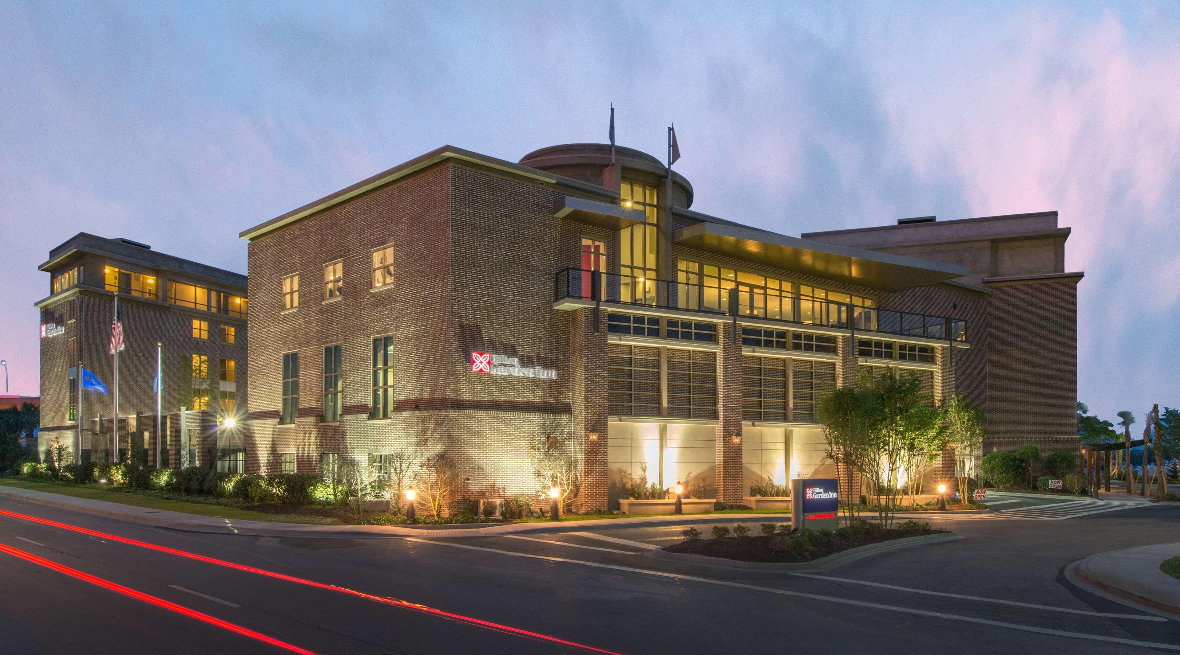 Hilton Garden Inn Charleston Waterfront/Downtown Екстер'єр фото