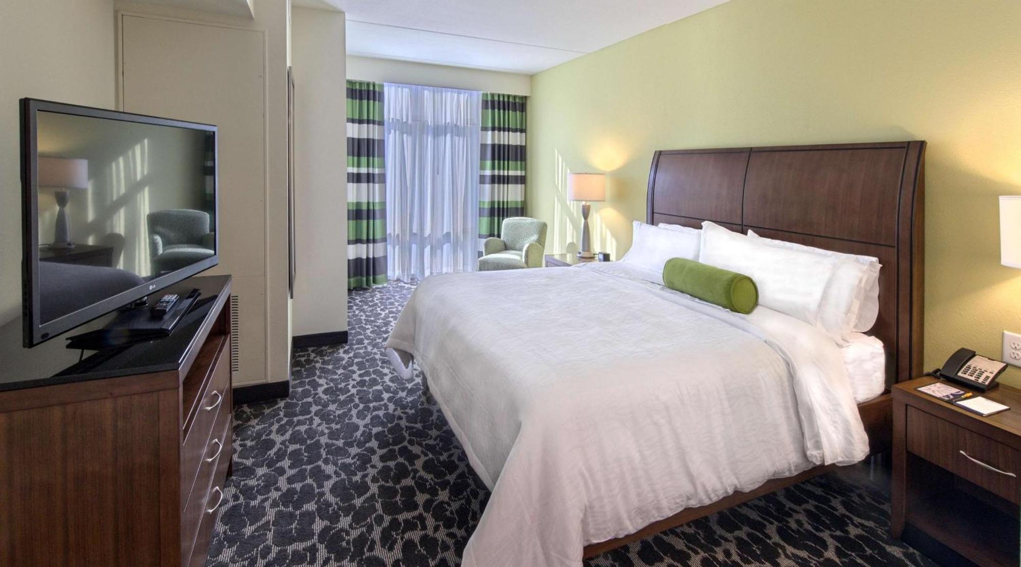 Hilton Garden Inn Charleston Waterfront/Downtown Екстер'єр фото